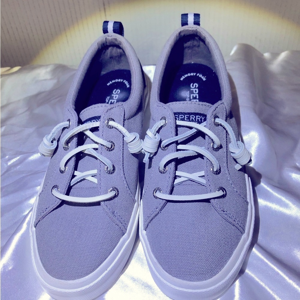 Sperry size 6 top side deck loafers in gray. NWOT